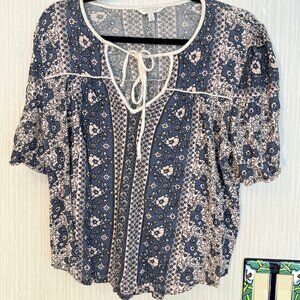 Lucky Brand L Floral Peasant Blouse